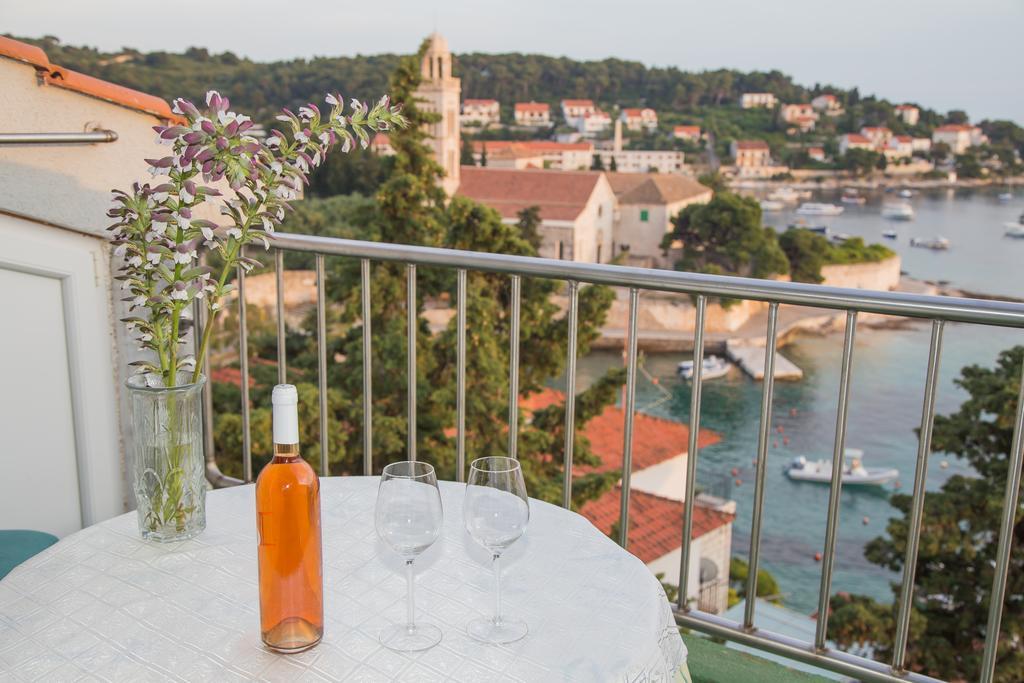 Apartment Lili Hvar Island Екстериор снимка