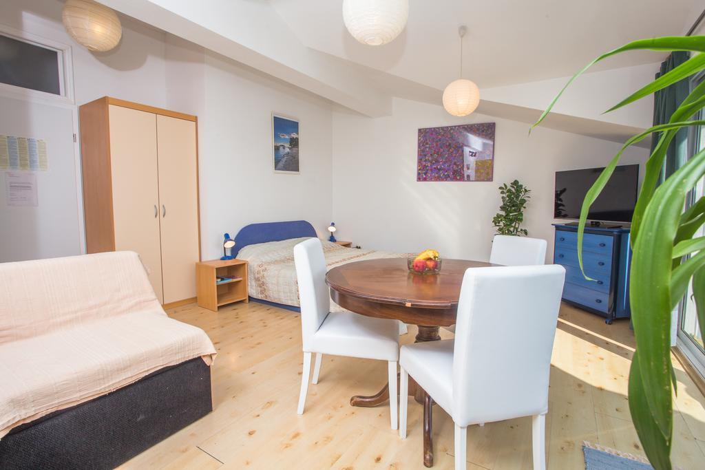 Apartment Lili Hvar Island Екстериор снимка