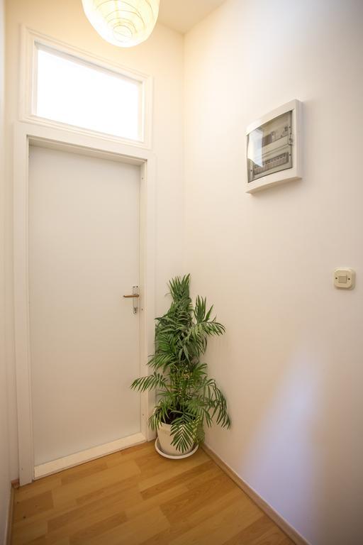 Apartment Lili Hvar Island Екстериор снимка